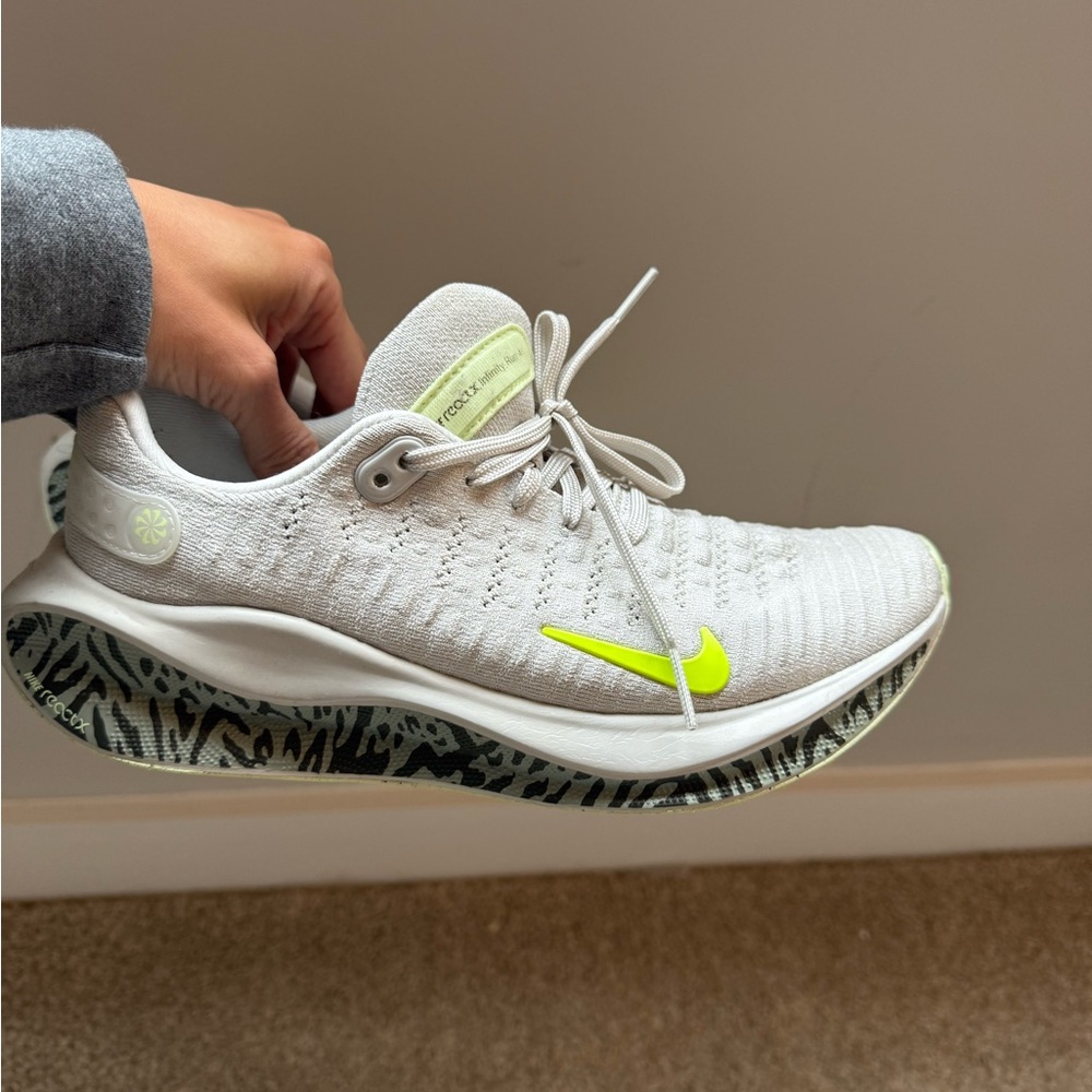 Nike White and Green infinity run